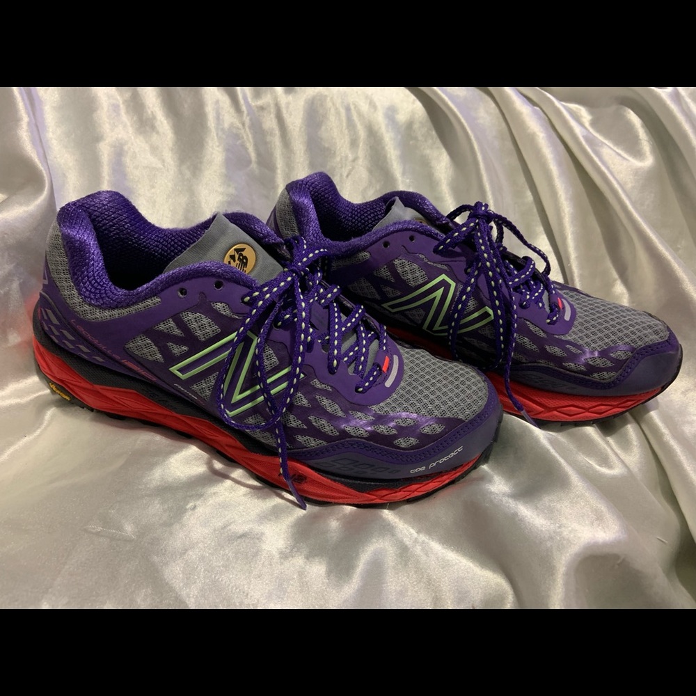 New Balance Leadville Women’s Sneakers